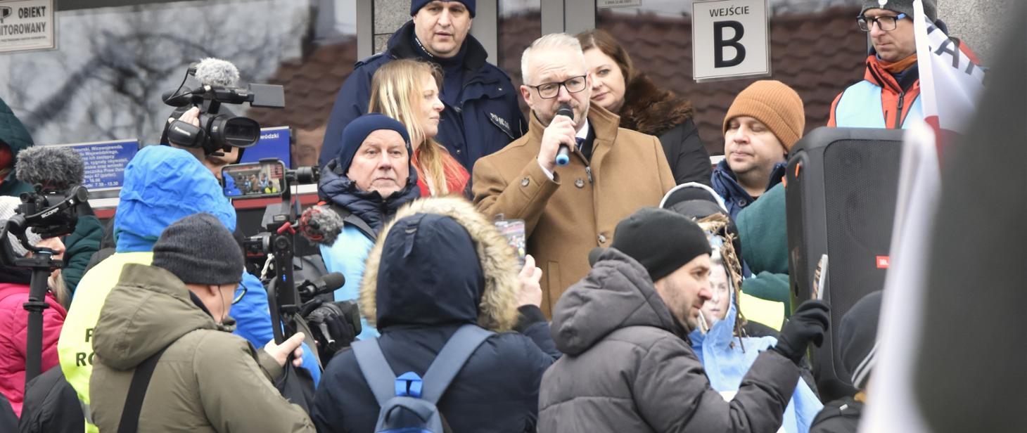 Protest Rolnik W W Olsztynie Miasto Zablokowane Wojewoda Wychodzi Z