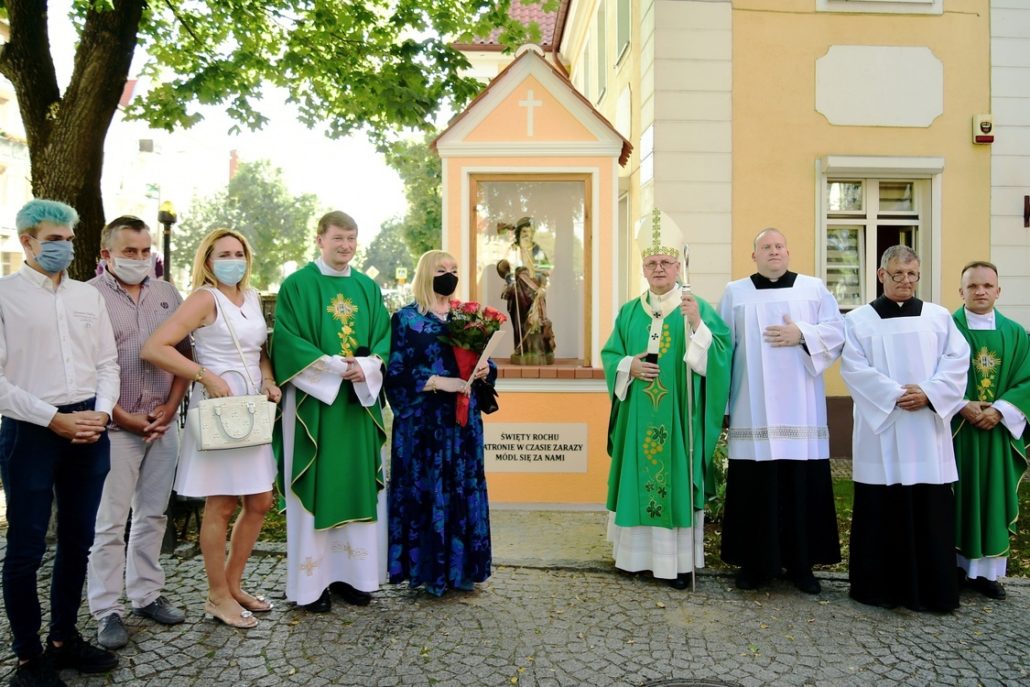 Nowa kapliczka w Olsztynie. Ma chronić mieszkańców w czasie zarazy