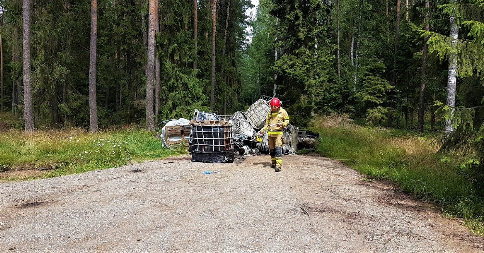 130 tysięcy złotych za utylizację nielegalnych śmieci. Czy w lasach jest potrzebny monitoring?
