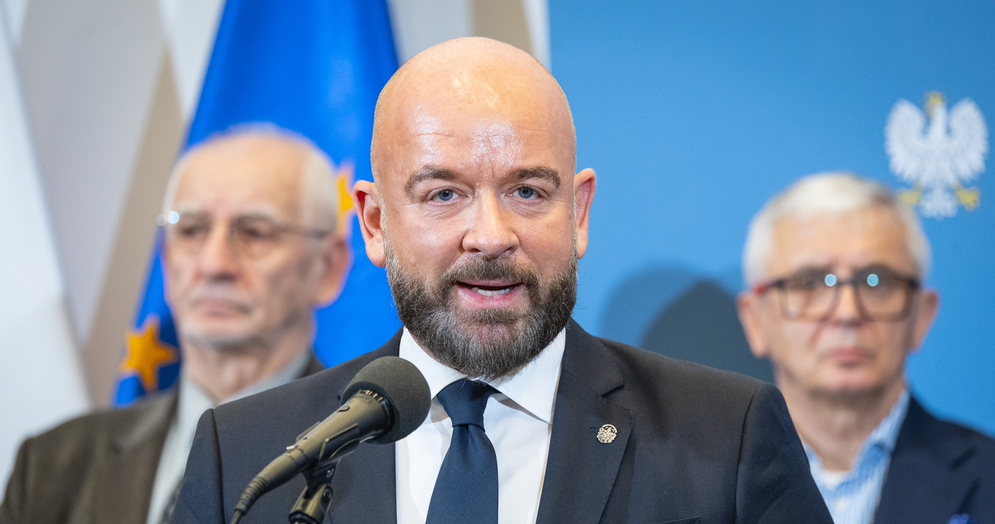 Czołowi politycy staną przed sądem w związku z powiązaniami z polską uczelnią oskarżeni o korupcyjne wydawanie dyplomów MBA